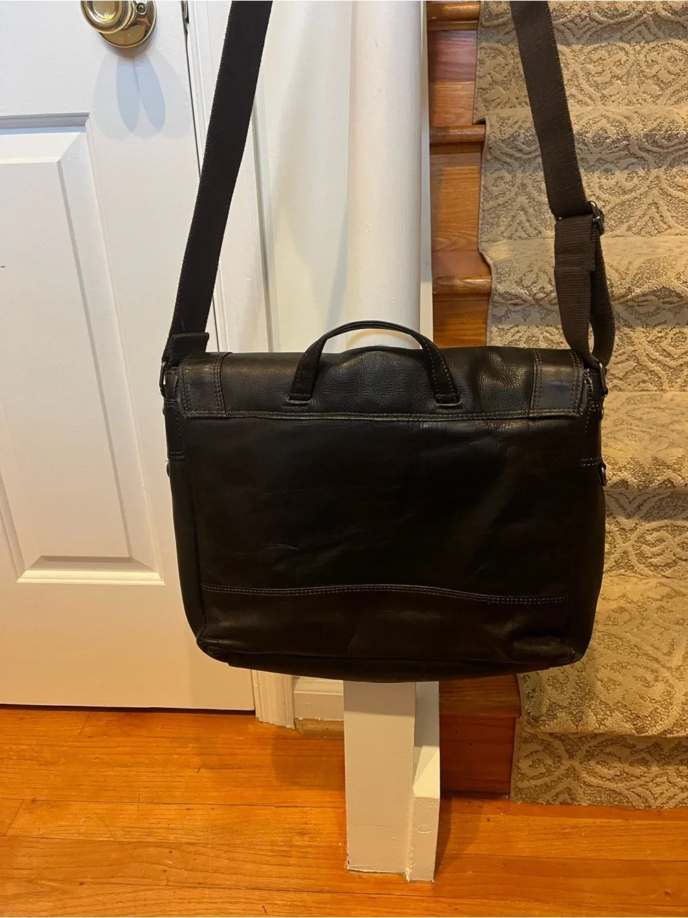 Kenneth Cole Reaction Black Leather Messenger Bag with Brown Strap
